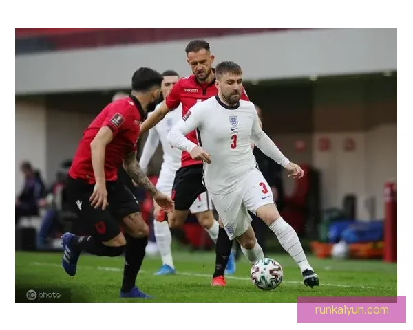 夸尔塔防守能力提升，表现稳健助力球队攻防转换